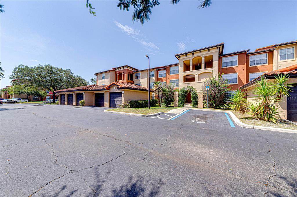 5500 Metrowest Boulevard - Photo 1