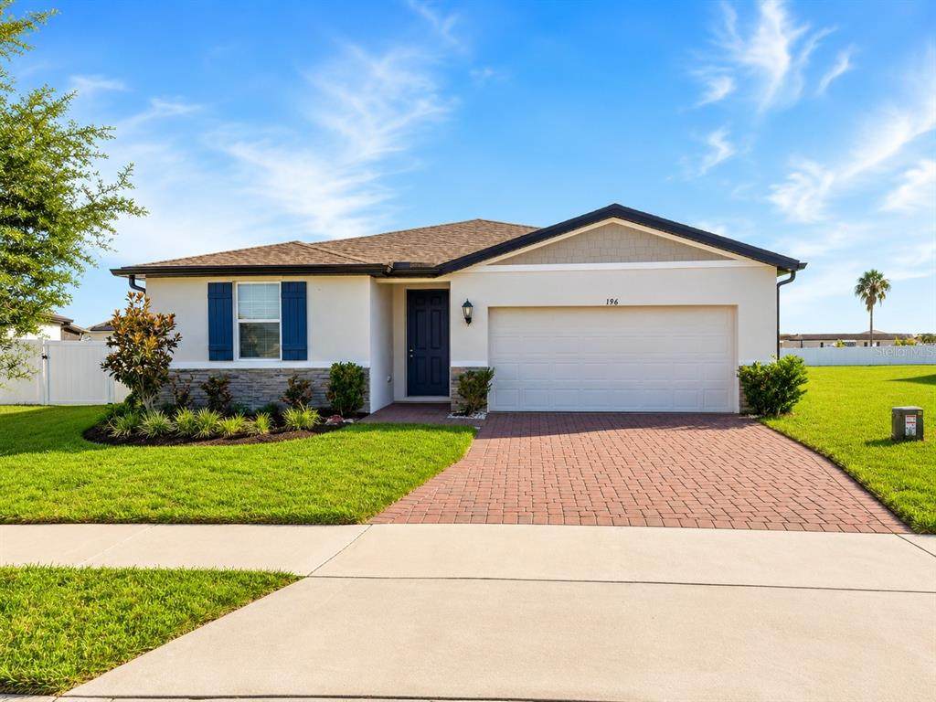 196 Towns Circle - Photo 1