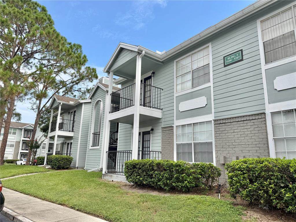 2550 Alafaya Trail - Photo 1