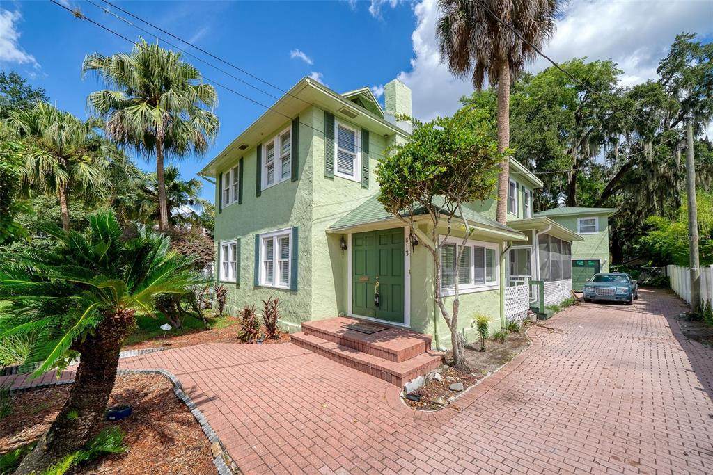 813 Greenwood Street - Photo 1