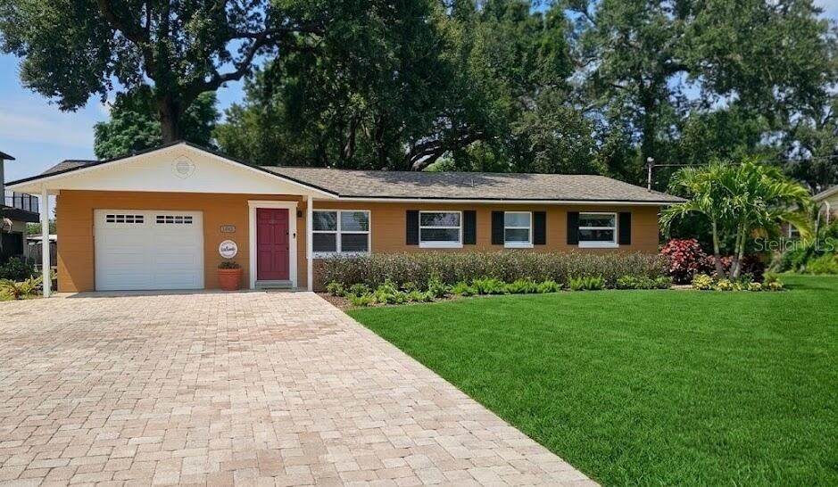 1903 Simonton Avenue - Photo 1