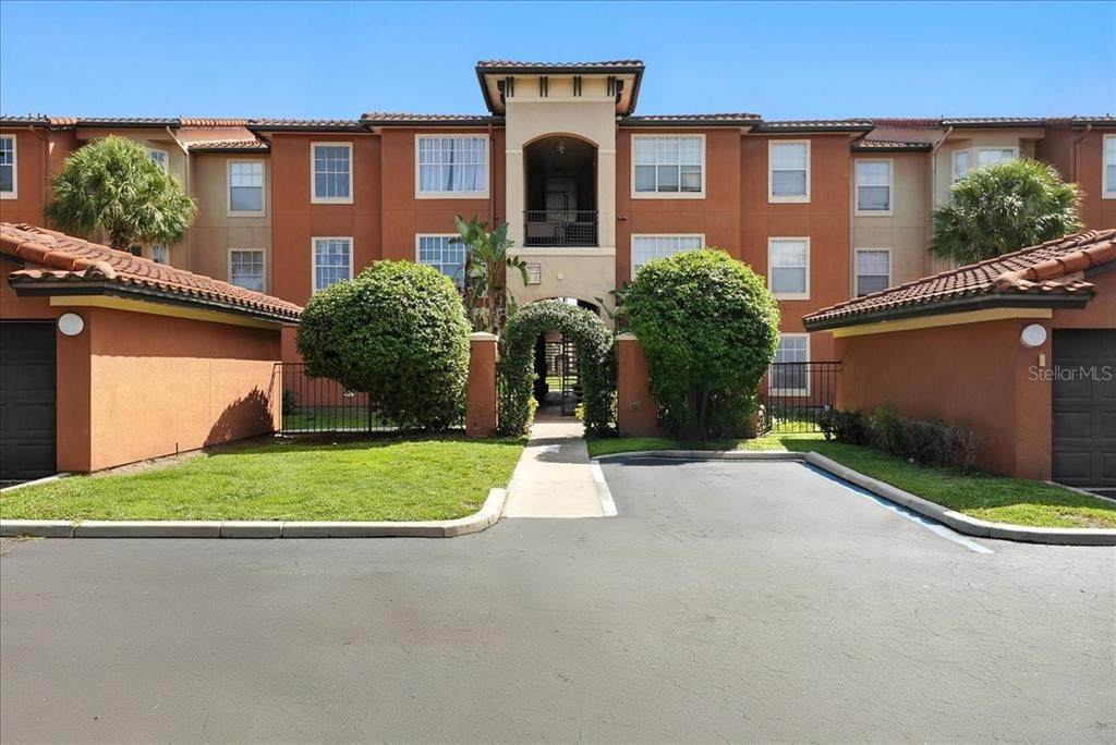5560 Metrowest Boulevard - Photo 1