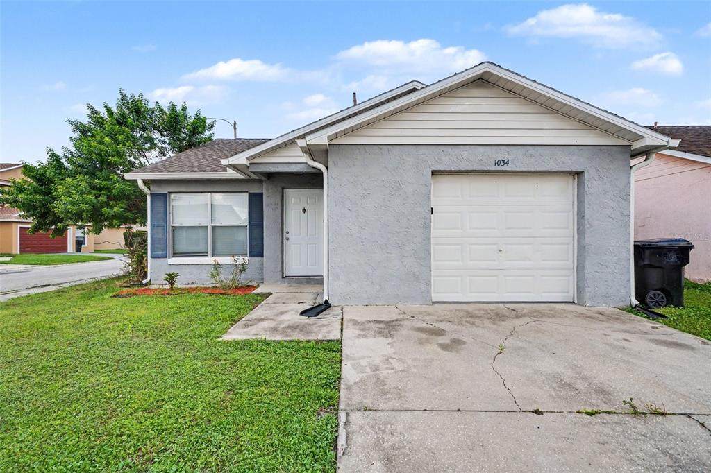 1034 Clovercrest Road - Photo 1