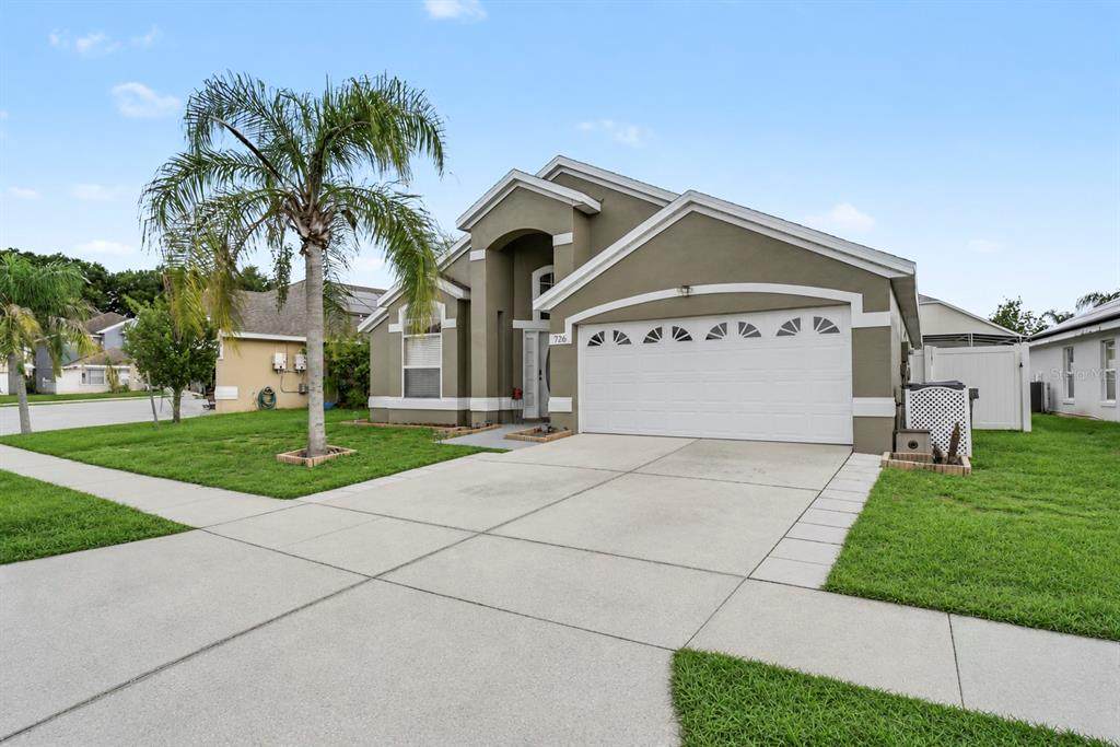 726 Rochester Loop - Photo 1