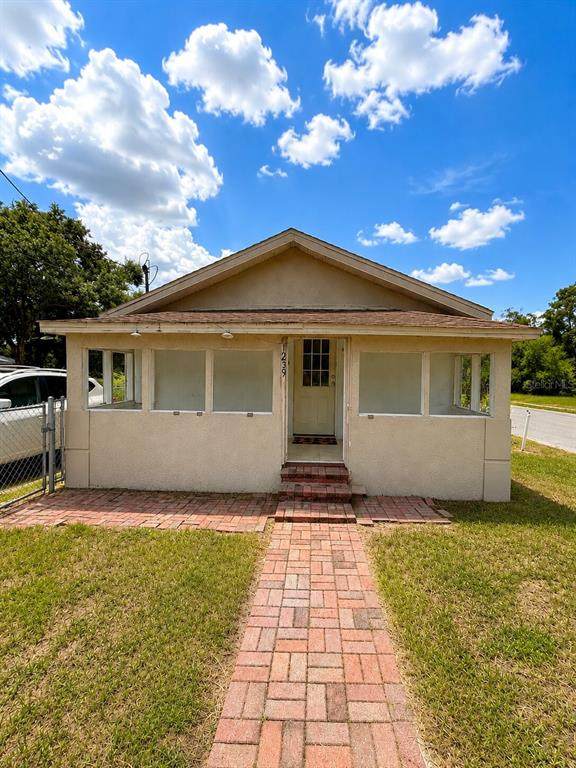 1239 Avenue K - Photo 1