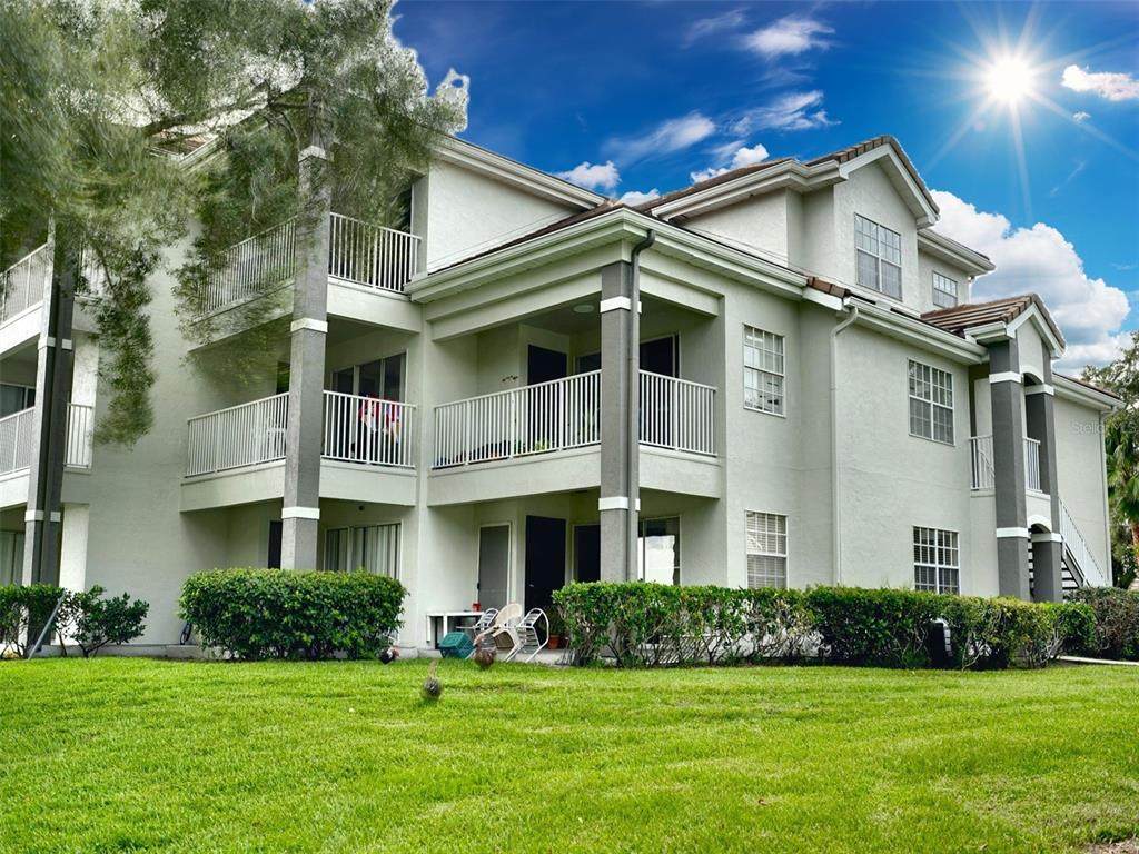 13815 Fairway Island Drive - Photo 1