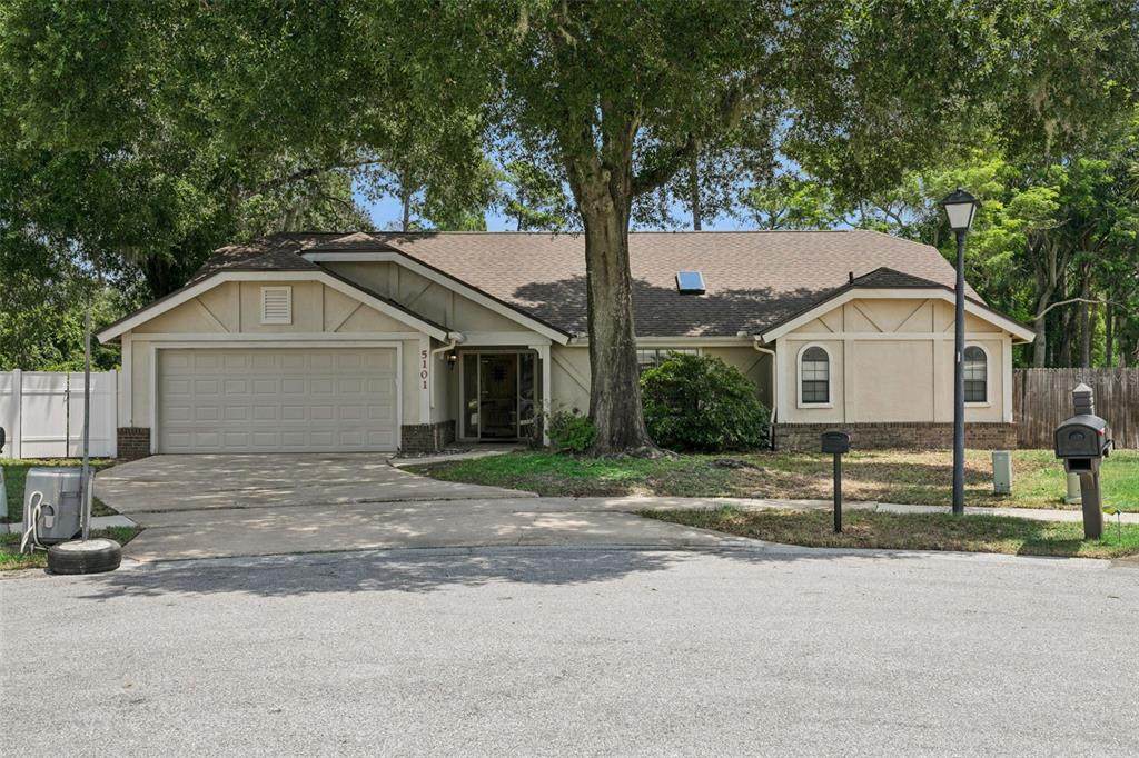 5101 Goldenwood Drive - Photo 1