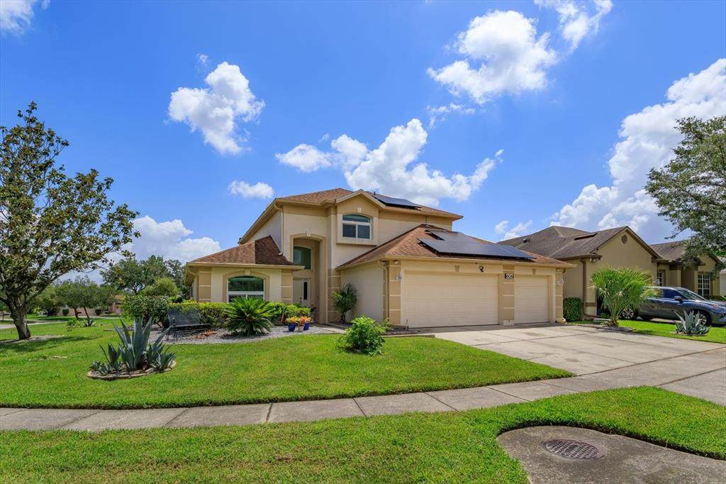 606 Buckhaven Loop - Photo 1