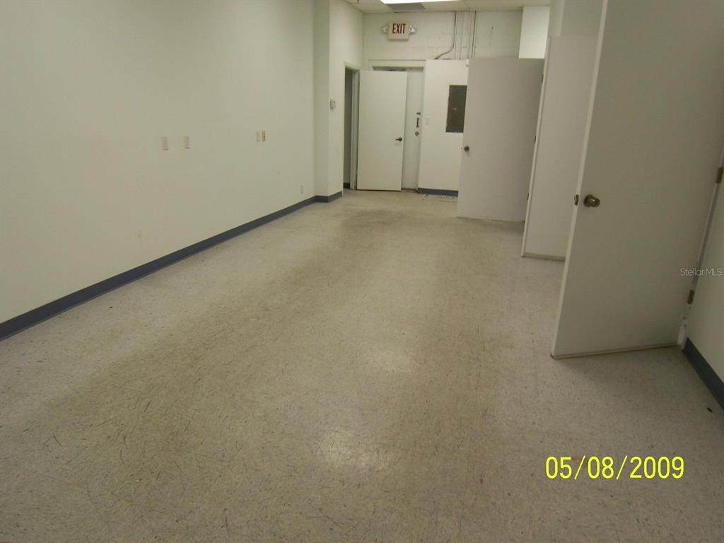 136 State Road 434 - Photo 1