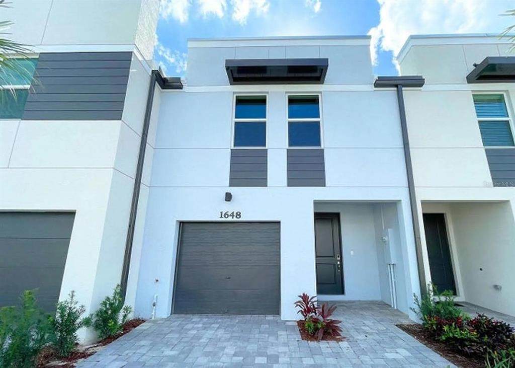 1648 Lindley Street - Photo 1