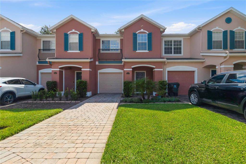 933 Pine Pointe Lane - Photo 1