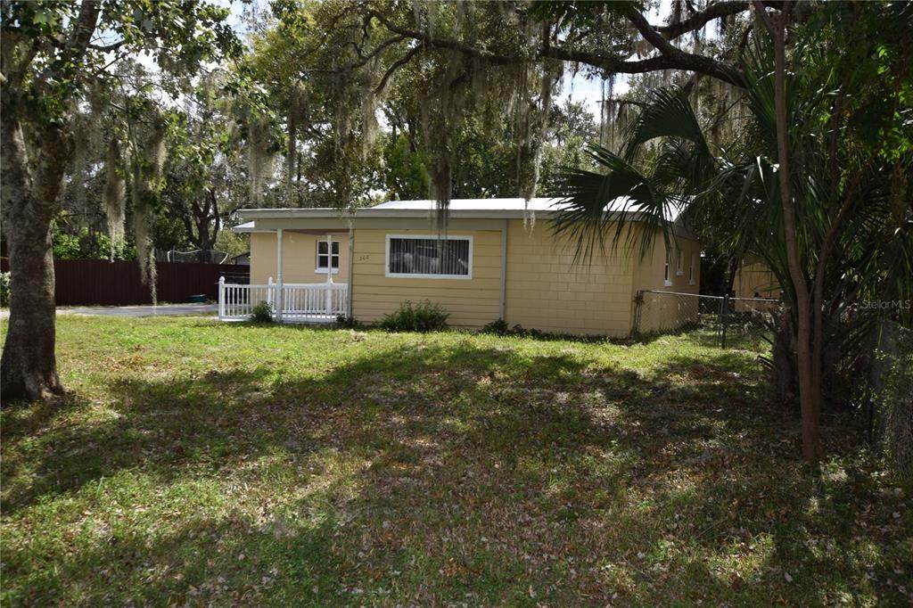 202 James Court - Photo 1