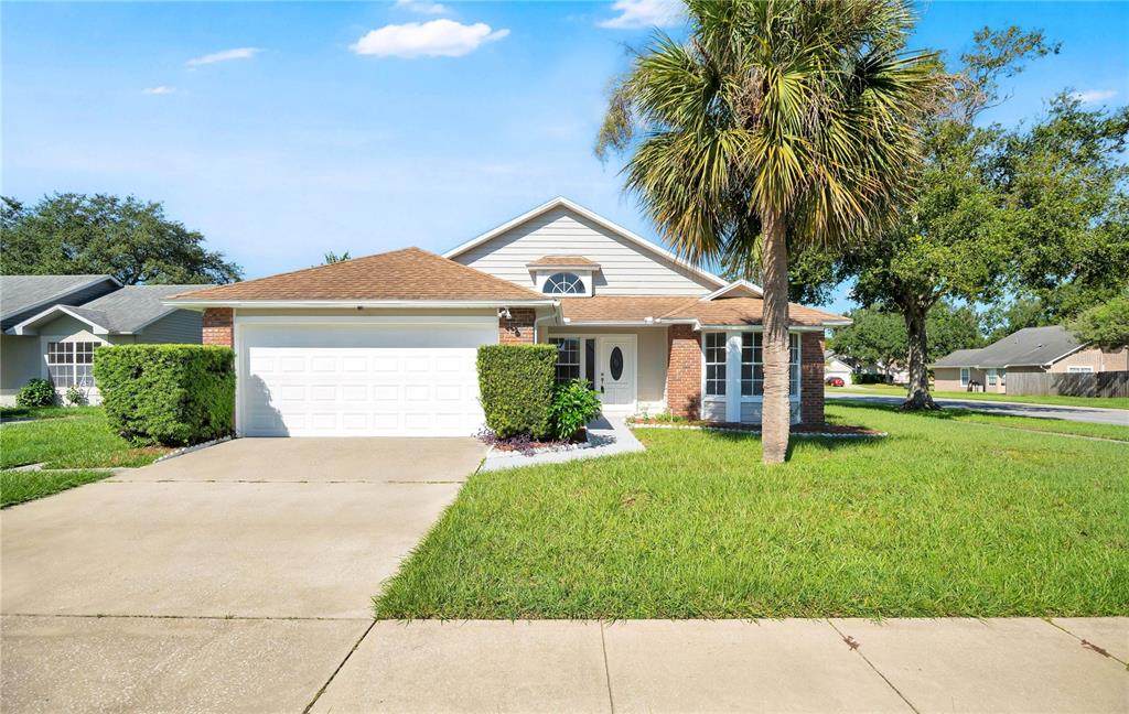 233 Aberdeen Circle - Photo 1