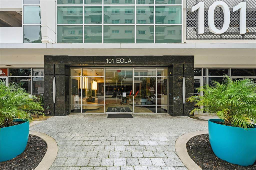 101 Eola Drive - Photo 1