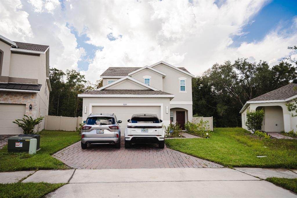 5285 Royal Point Avenue - Photo 1