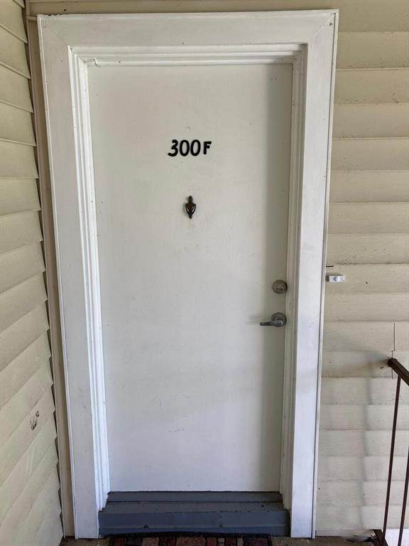300 Cherokee Court - Photo 1