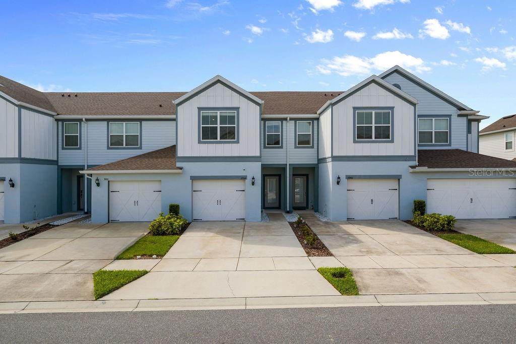 3954 Plainview Drive - Photo 1