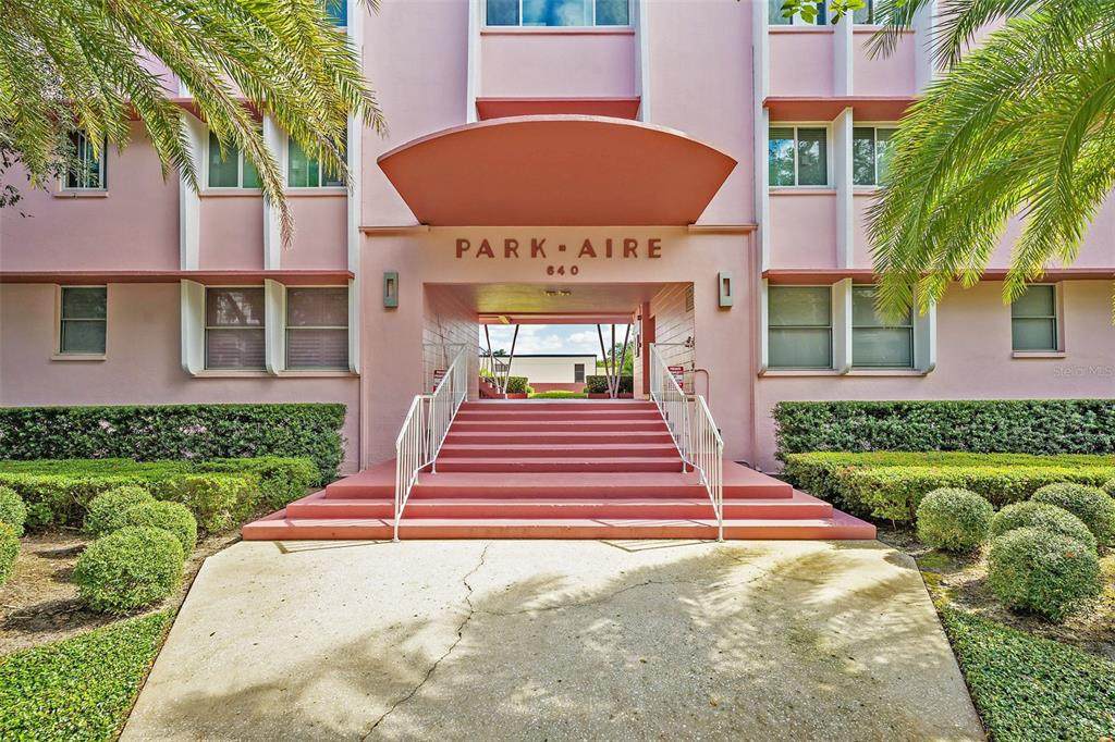 640 Park Avenue - Photo 1
