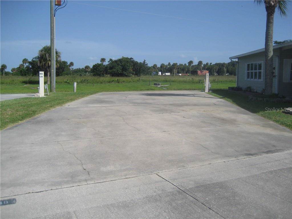 5240 67TH Avenue - Photo 1