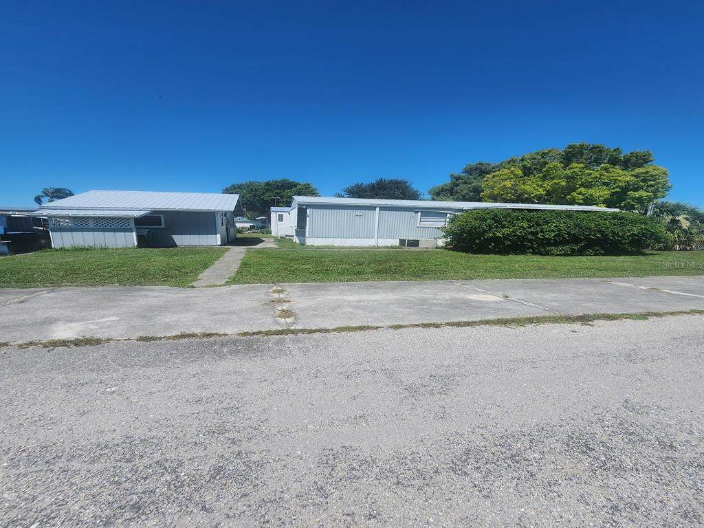 1069 Lemon Street - Photo 1