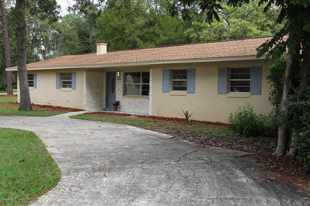 1921 49th Avenue - Photo 1