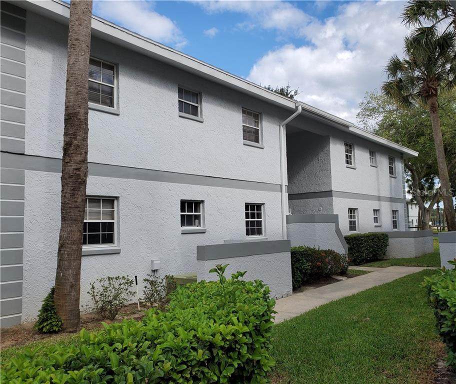588 Fairways Lane - Photo 1