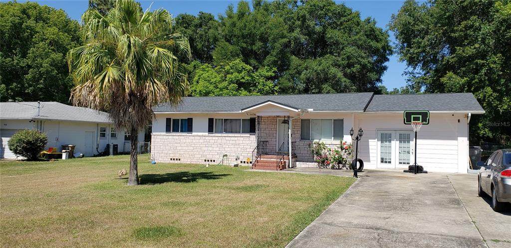 918 40TH Avenue - Photo 1