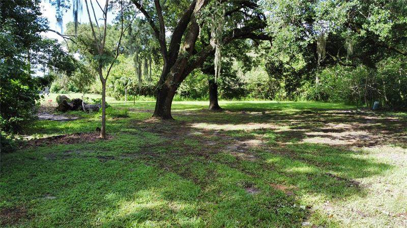 940 35TH Street - Photo 1