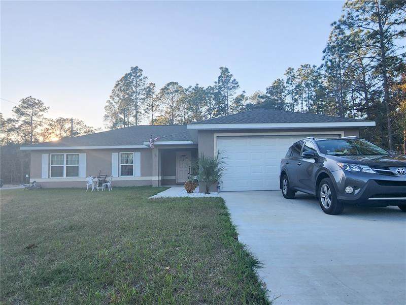 561 Marion Oaks Pass - Photo 1