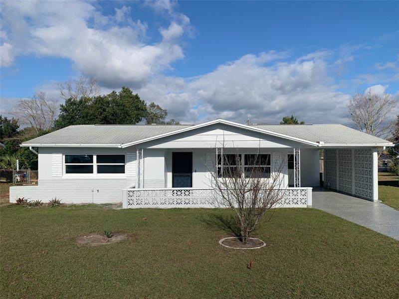 13 Oak Hollow Drive - Photo 1