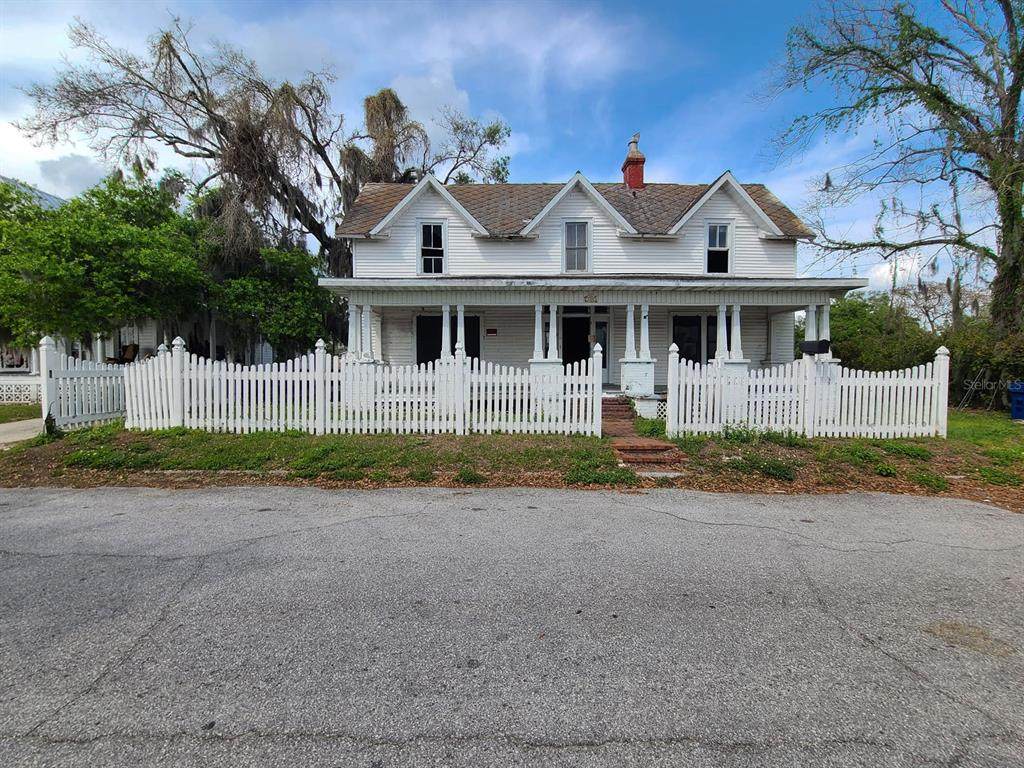 208 Badcock Boulevard - Photo 1