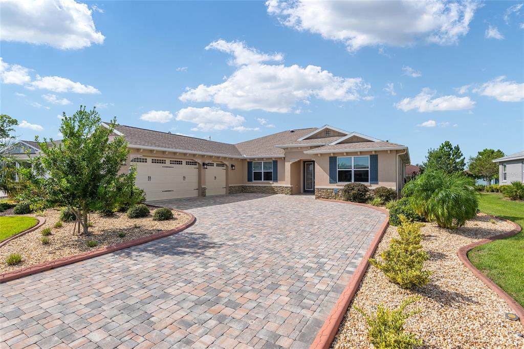 8445 93RD Circle - Photo 1