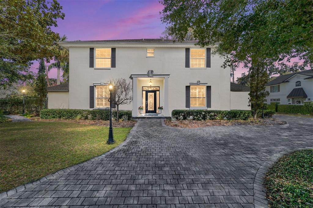 905 12TH Street - Photo 1