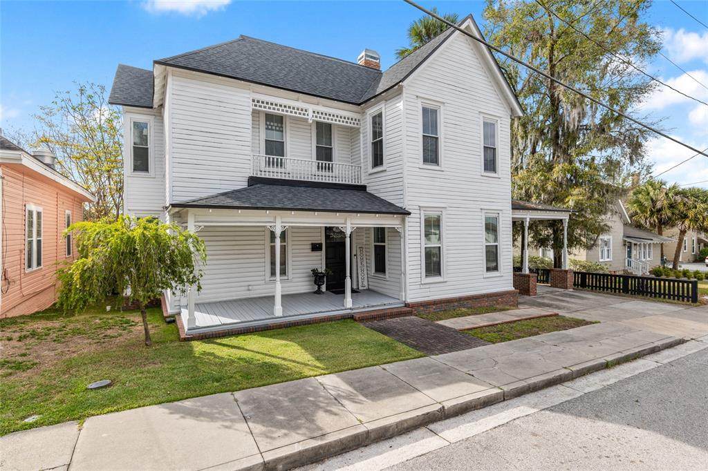 30 Wenona Avenue - Photo 1