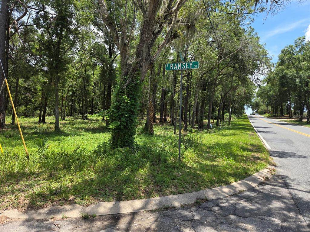 525 Croft Ave - Photo 1