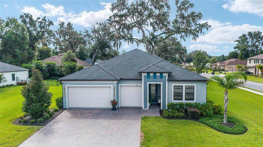 906 41ST Street - Photo 1