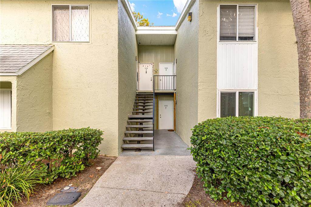 586 Fairways Circle - Photo 1