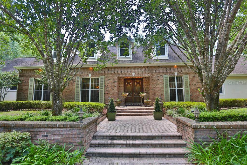 1300 43RD Place - Photo 1