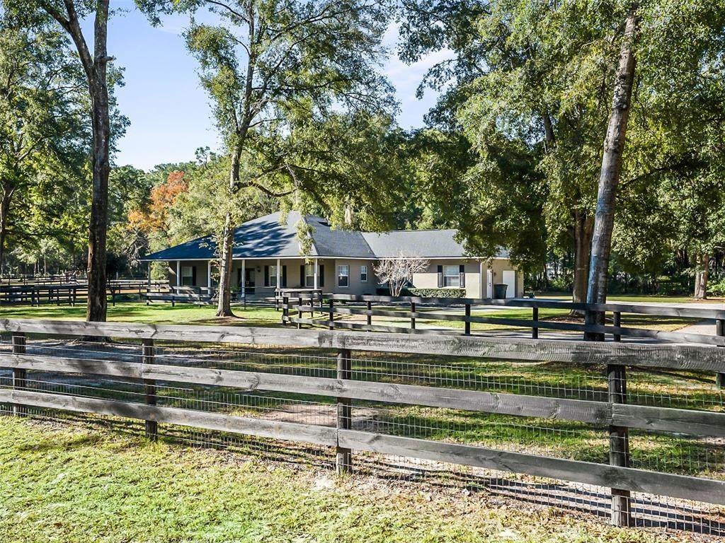 880 70TH Terrace - Photo 1