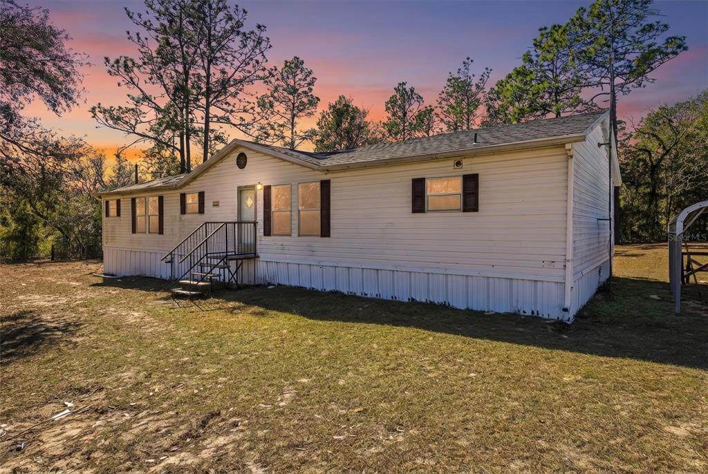 4720 160TH Court - Photo 1