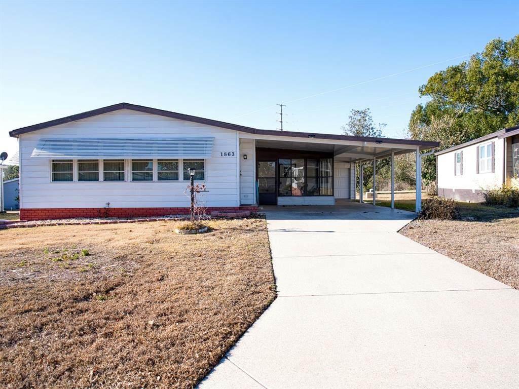 1863 Schwartz Boulevard - Photo 1