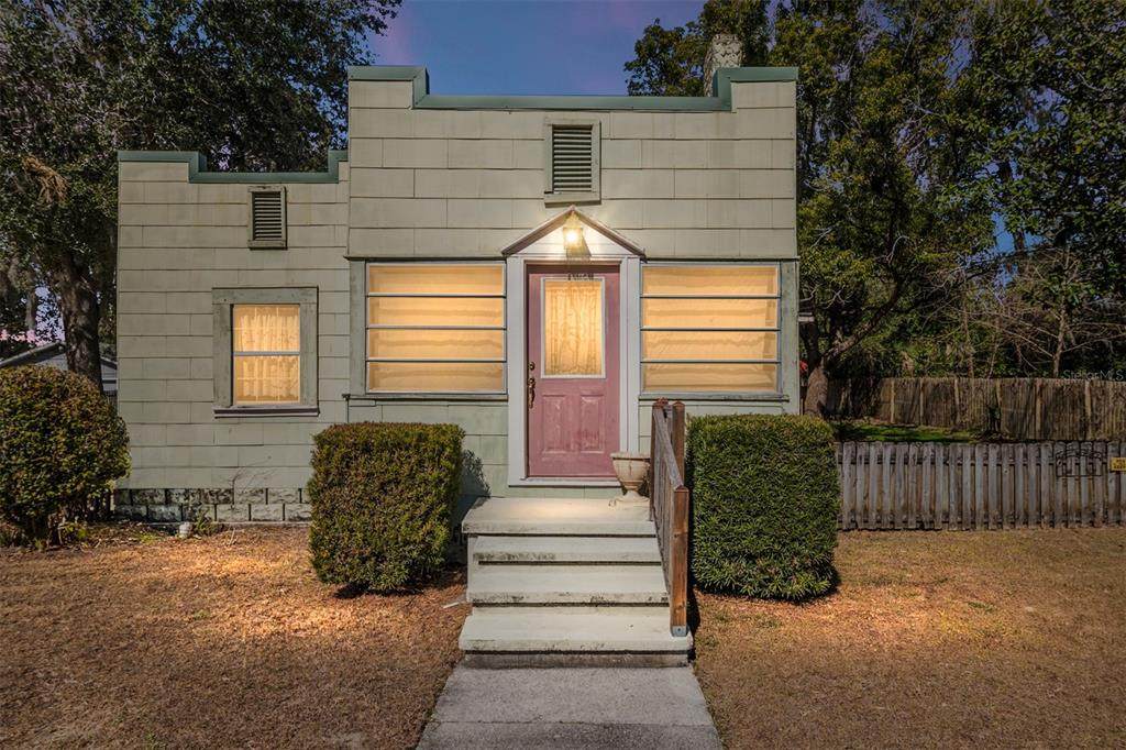 20707 Park Avenue - Photo 1
