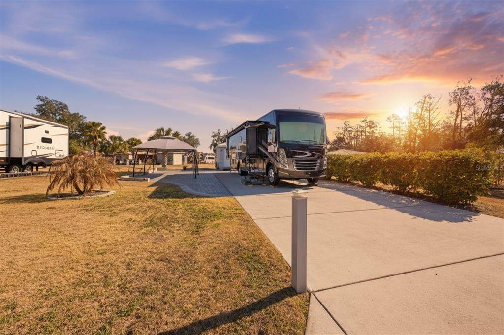 10226 28TH Loop - Photo 1