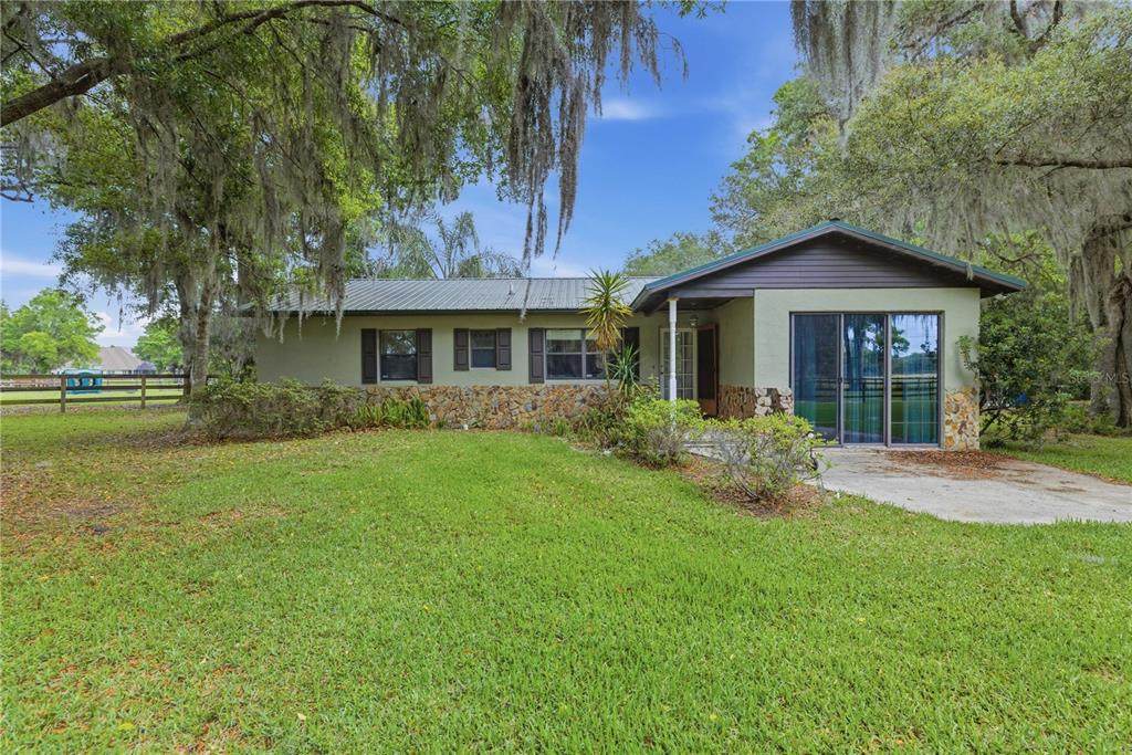 5999 90TH Avenue - Photo 1