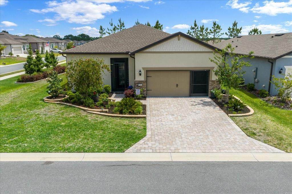 5561 88TH Avenue - Photo 1