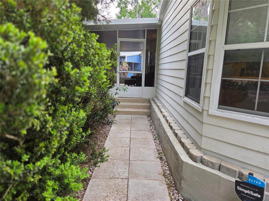 421 Margaret Street - Photo 1