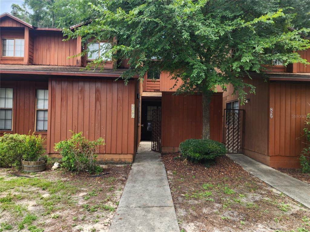 823 58TH Terrace - Photo 1