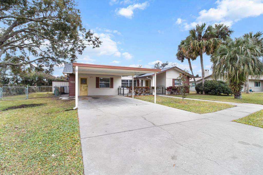 512 Paradise Point - Photo 1