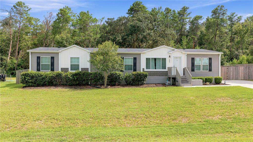 122 70TH Circle - Photo 1