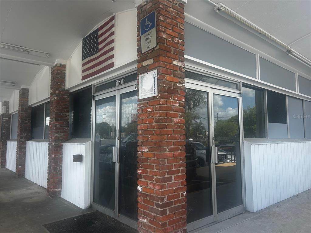 1610 Pine Avenue - Photo 1